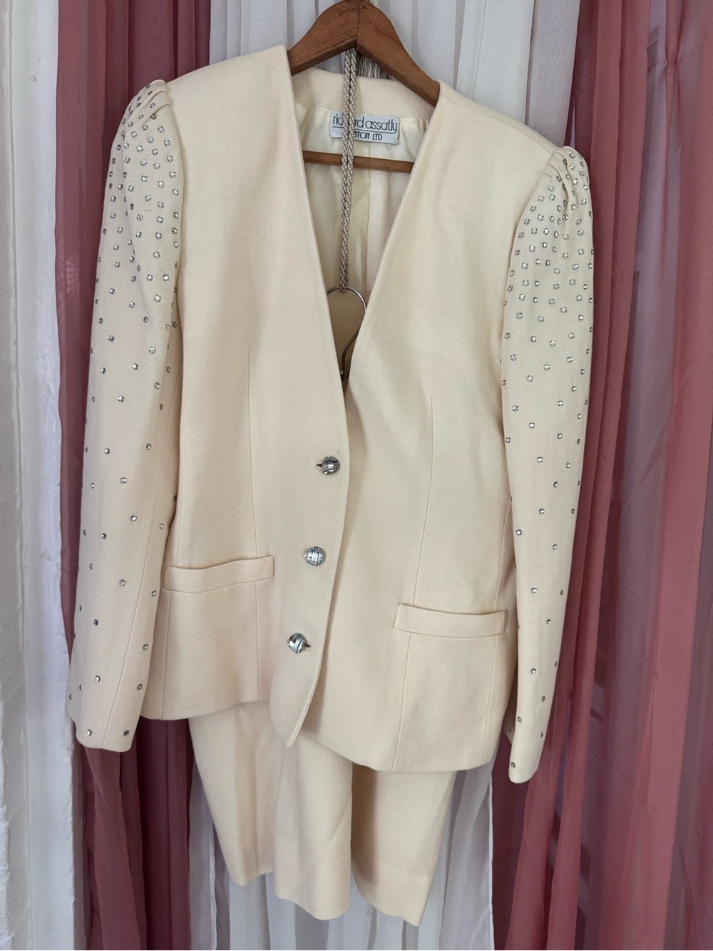 VTG Cream Embellished Skirt Set